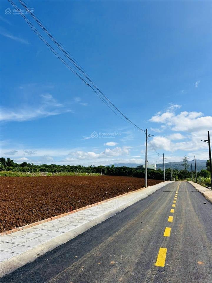 Bán 12m đất mặt tiền đường nhựa cách quốc lộ 27 đúng 150m