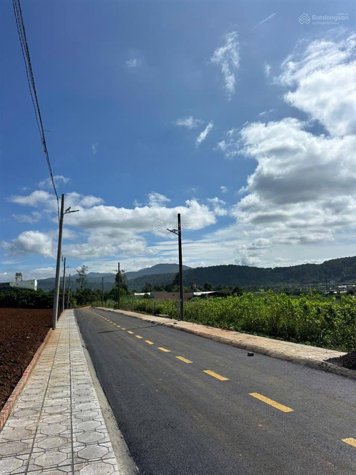 Bán 12m đất mặt tiền đường nhựa cách quốc lộ 27 đúng 150m