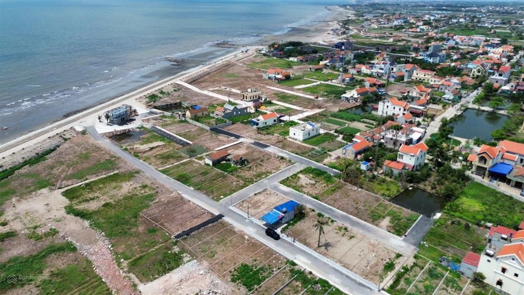 Chính chủ bán lô mặt bãi tắm cách 30m hải xuân
