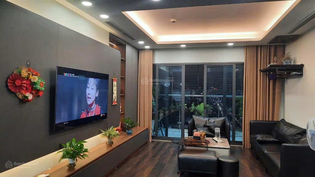 Căn hộ 2pn chung cư goldsilk complex, phố cầu am. giá 4,8 tỷ dt 78m2 và 2vs.  thành 0978,965,831