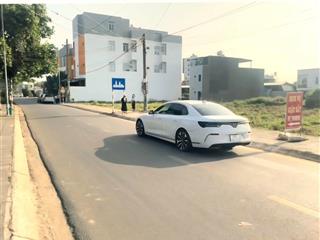 Vợ chồng tôi có 1 lô mặt tiền hồ tri tân bà rịa vũng tàu cần bán gấp