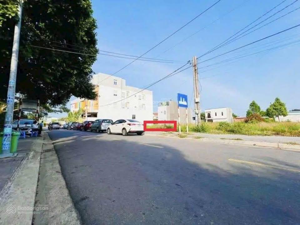 Vợ chồng tôi có 1 lô mặt tiền hồ tri tân bà rịa vũng tàu cần bán gấp