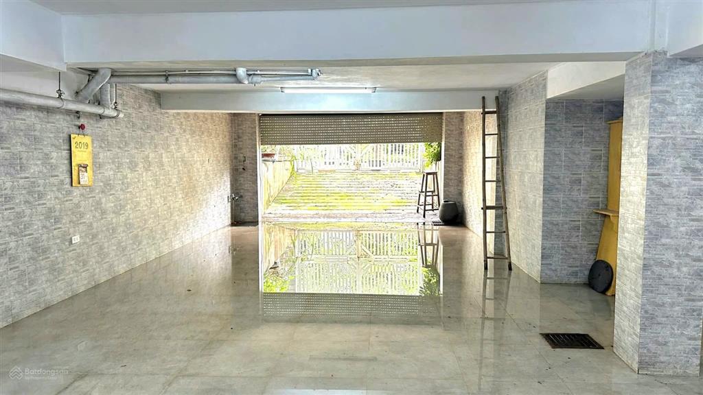 Bán biệt thự vườn đào lạc long quân khu cực vip 290m² mặt tiền 16m có hầm bán, giá 170 tỷ (ctl)