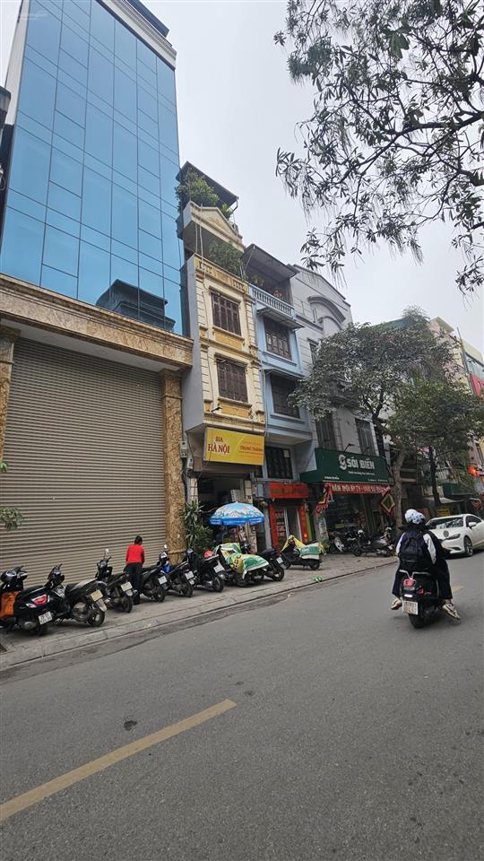 Bán tòa văn phòng đống đa mp đoàn thị điểm 9 tầng có hầm, 159m phố vip dòng tiền 3 thoáng 115 tỷ