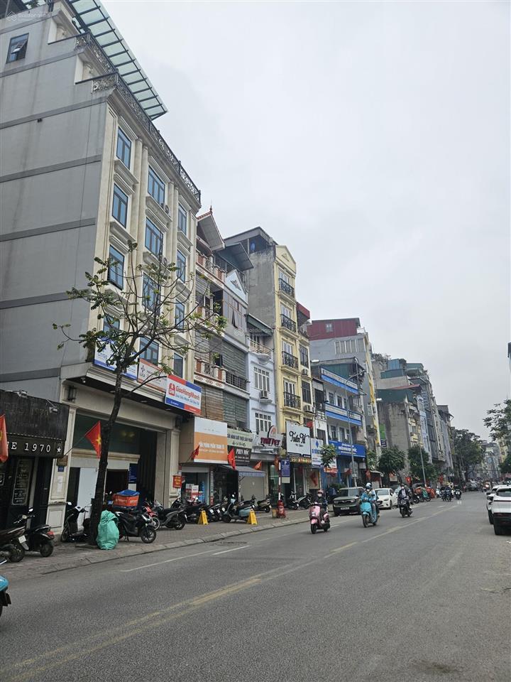 Bán nhà mặt phố xuân thủy 130m tòa 8t lô góc, dòng tiền gần 2 tỷ/năm. phố sầm uất vỉa hè giá 73 tỷ
