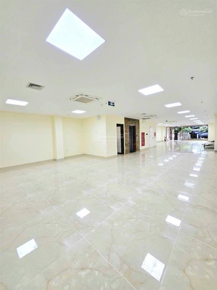 Tòa văn phòng phố xuân la 10 tầng đẳng cấp, dt 250m thông sàn vỉa hè rộng phố lớn bán 168 tỷ ctl