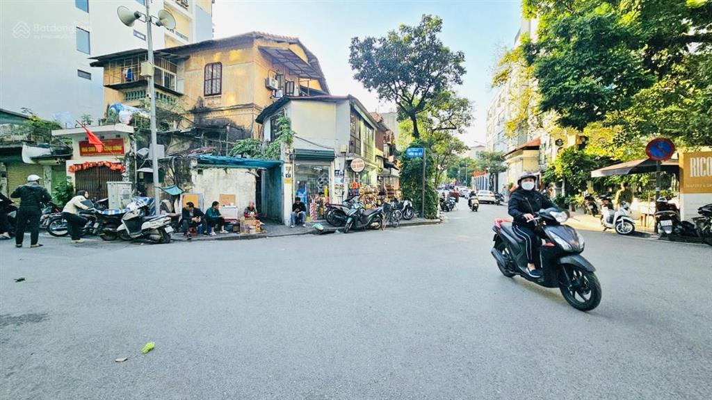 Bán biệt thự hoàn kiếm phố trần quốc toản 415m, nhà lô góc cực đẹp 1 sổ 1 chủ bán 419 tỷ (ctl)