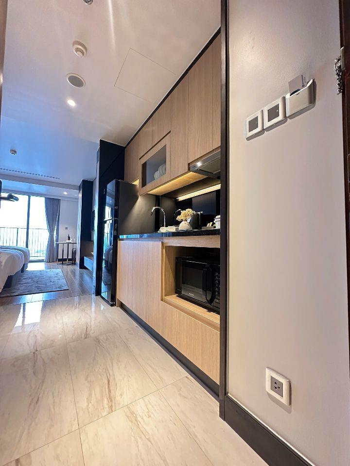 Độc quyền căn hộ The Soleil biển Mỹ Khê, giá chỉ 2,7x tỉ, tầng cao, view biển, vận hành 30 tr/tháng