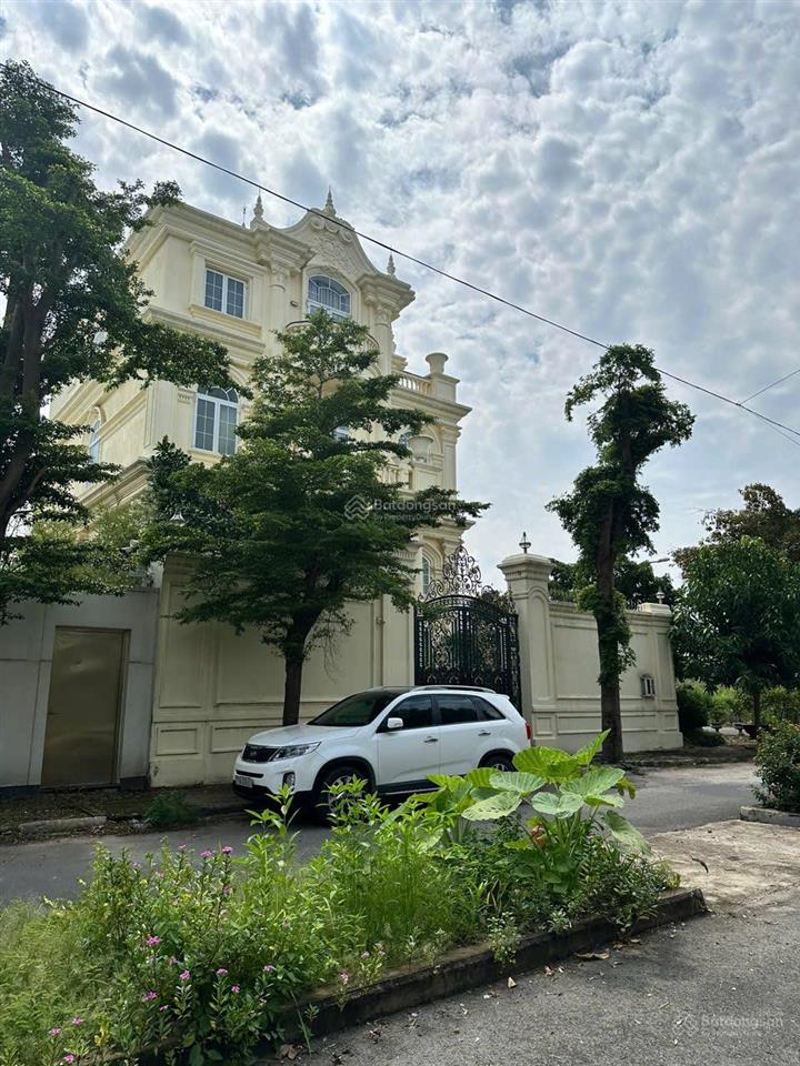 Lô biệt thự giá tốt phú hữu, 448m² chỉ 19,5 tỷ