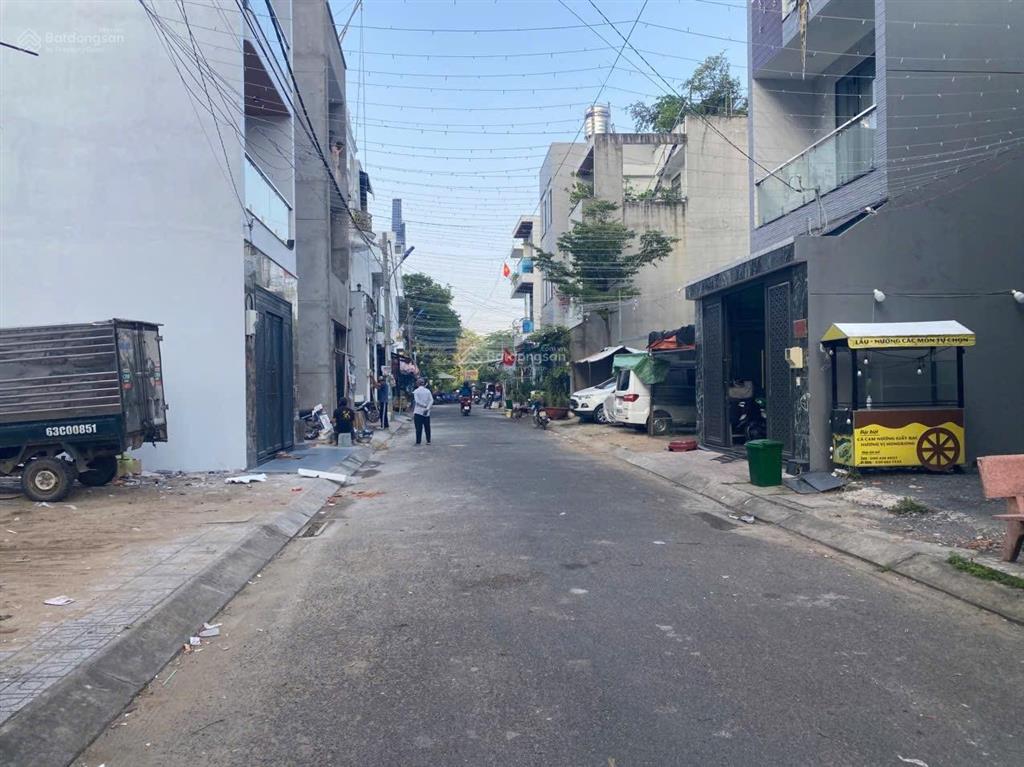 Bán lô đất vị trí đẹp đường 154 tân phú, q9