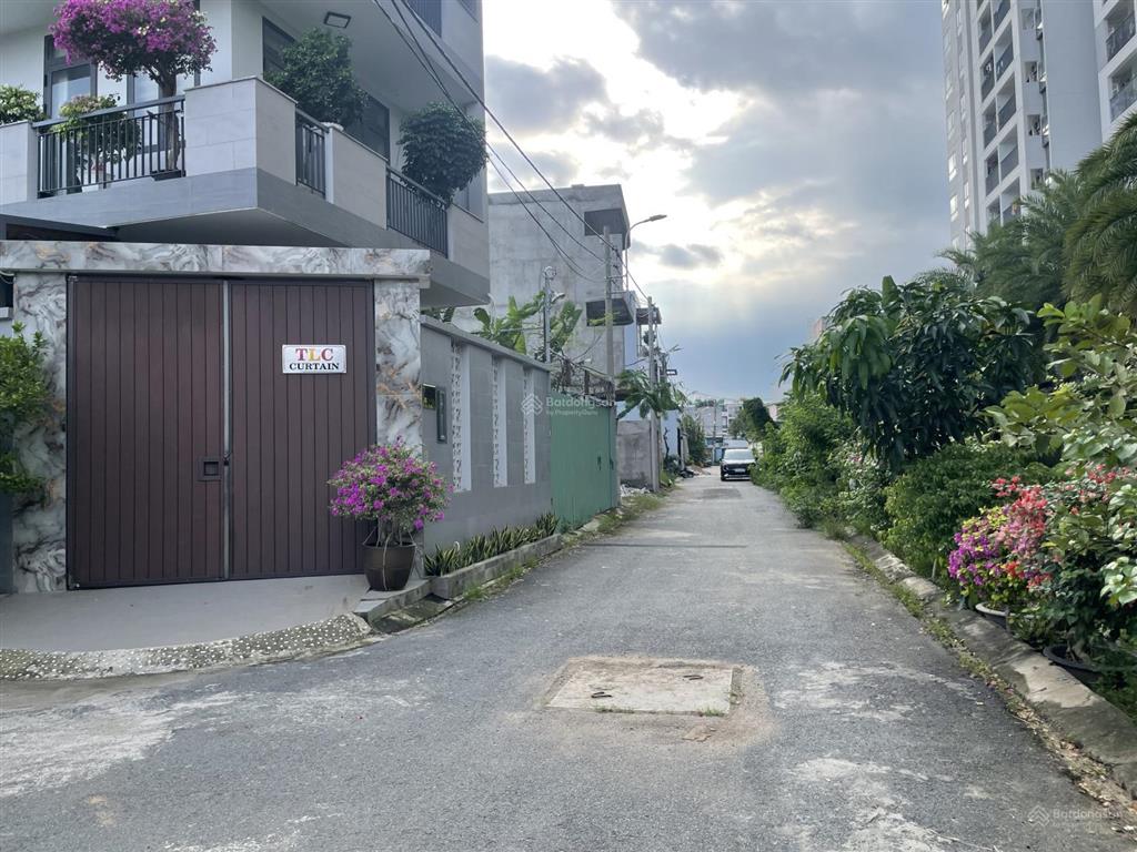 Bán nhanh lô đất gò cát 83,5m2 ngang 5,4m giá đầu tư  0918 290 ***