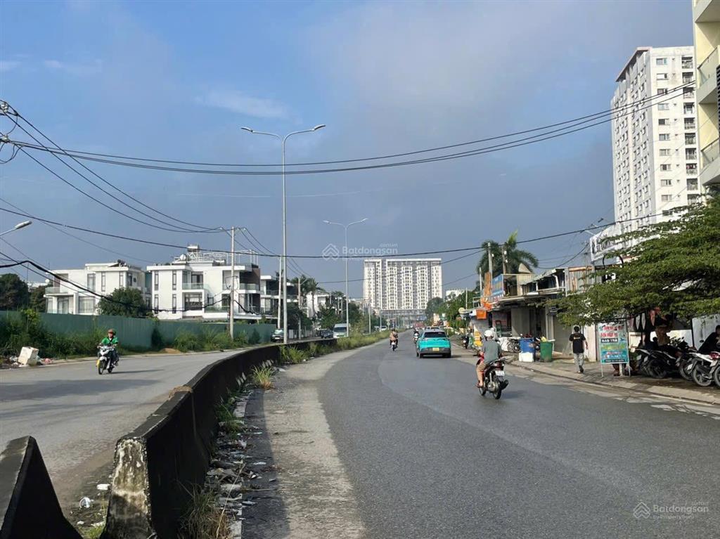 Bán lô đất mặt tiền liên phường, ngay lucassta khang điền