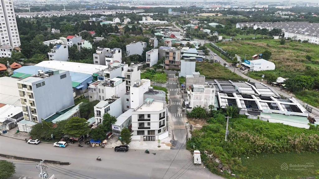 Bán lô đất mặt tiền liên phường, ngay lucassta khang điền