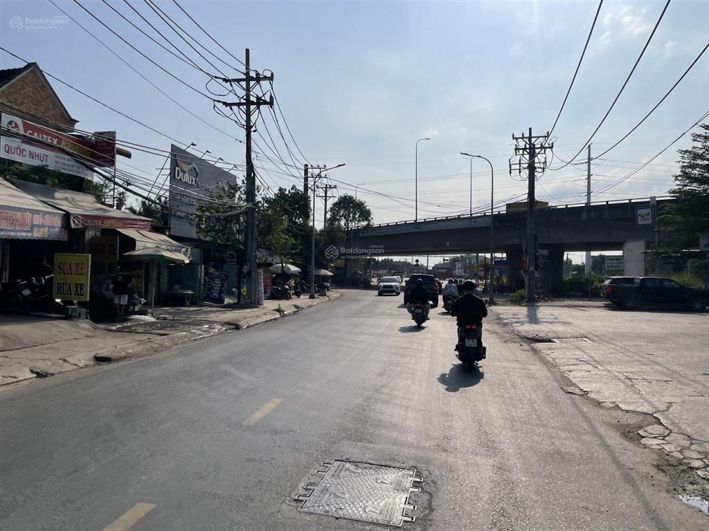 Bán nhà đường 785 kdc bách khoa, giáp quận 2. 72m2 đất ngang 5,5m. giá tốt