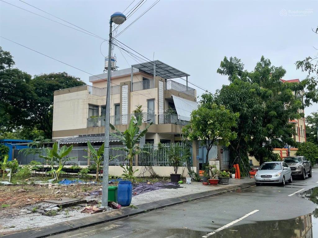 Bán lô đất xuất nhập khẩu 10x21m bưng ông thoàn, ngay liên phường giá tốt