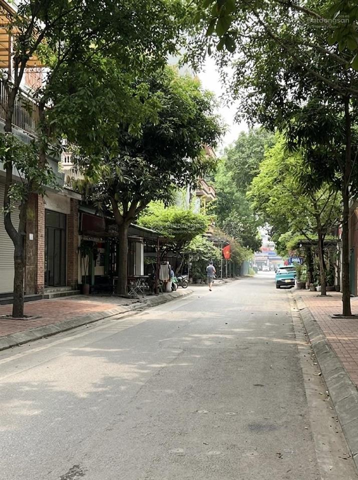 Cực hiếm 102 tại lĩnh namvĩnh hưng. 105m2, phân lô, vỉa hè, ô tô tránh, cây xanh bóng mát.