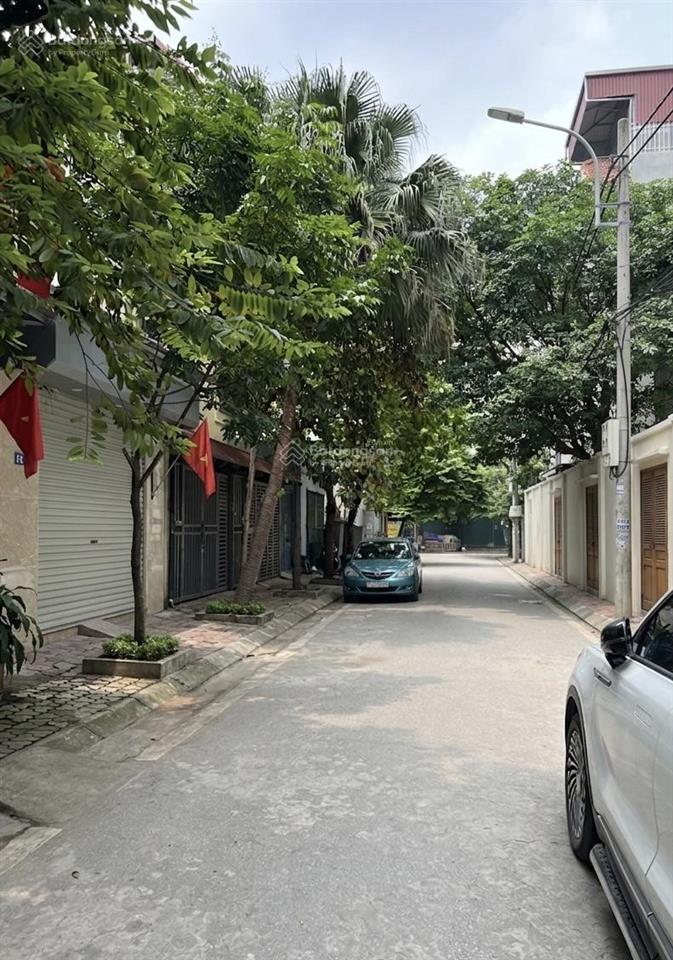 Cực hiếm 102 tại lĩnh namvĩnh hưng. 105m2, phân lô, vỉa hè, ô tô tránh, cây xanh bóng mát.