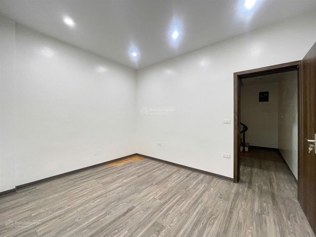 Cực hiếm, một nhà ra phố trần đại nghĩa. 50m2, ngõ rộng thênh thang, vô vàn tiện ích. dân xây