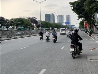 Bán nhà riêng 42m2 đường giải phóng. ngõ cực rộng, ô tô dừng đỗ, rất gần phố. chủ thiện chí