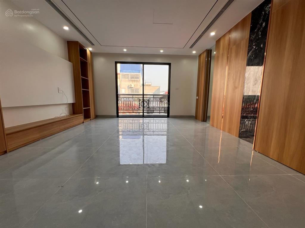 Cực phẩm phân lô kim đồng, 60m2. ngõ thông bàn cờ, vỉa hè rộng, 2 thoáng. ô tô chạy vòng quanh
