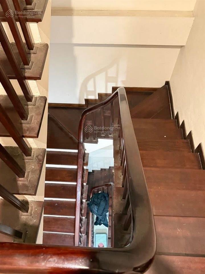 Bán nhà riêng tại kim đồng  giáp bát. 61m2, ngõ thông, gần phố. đi bộ ra hồ, nhiều tiện ích