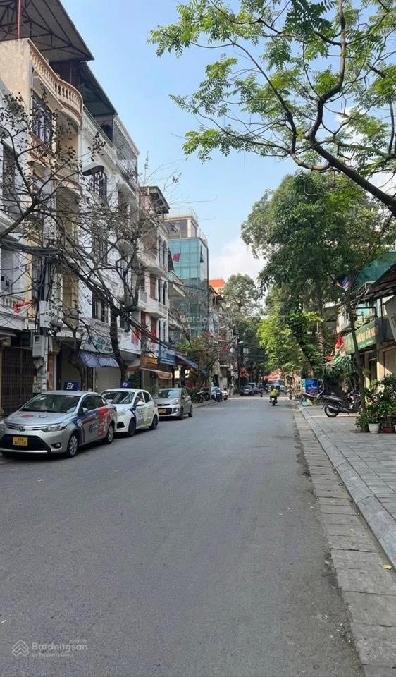 Bán nhà riêng tại kim đồng  giáp bát. 61m2, ngõ thông, gần phố. đi bộ ra hồ, nhiều tiện ích