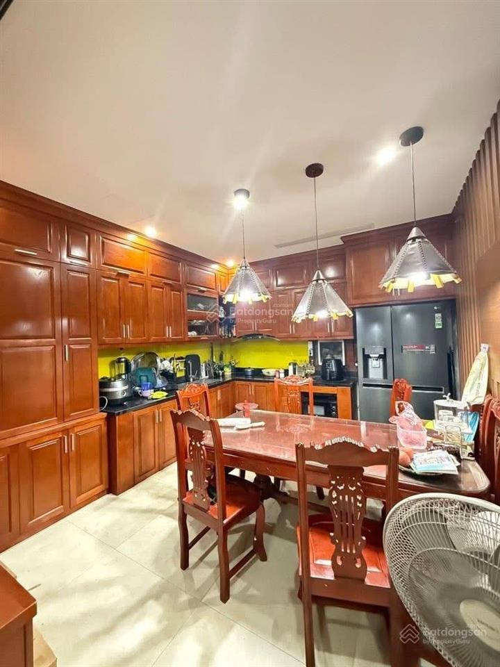 Bán nhà riêng tại kim đồng  giáp bát. 61m2, ngõ thông, gần phố. đi bộ ra hồ, nhiều tiện ích