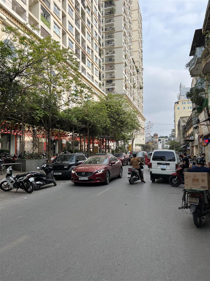 Bán nhà c4 mặt phố mạc thị bưởi, 52m2. vỉa hè rộng, ô tô tránh nhau, kd tấp nập. nở hậu