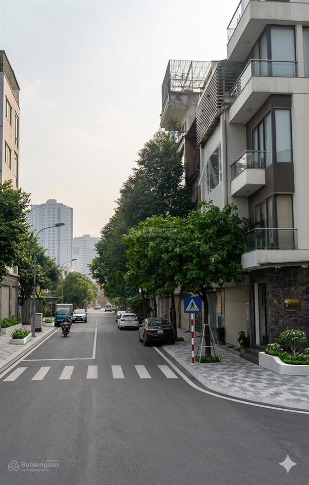 Bán nhà yên xá  phạm tu (tc5bộ ca). 225m, lô góc, 2 thoáng vĩnh viễn, vỉa hè rộng. kd đa dạng