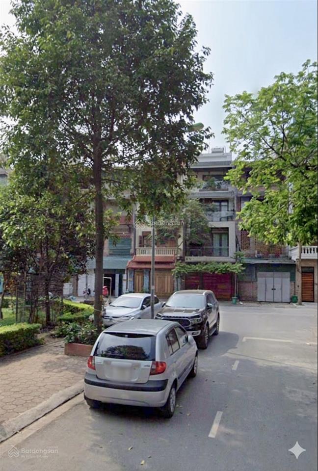 Bán nhà yên xá  phạm tu (tc5bộ ca). 225m, lô góc, 2 thoáng vĩnh viễn, vỉa hè rộng. kd đa dạng