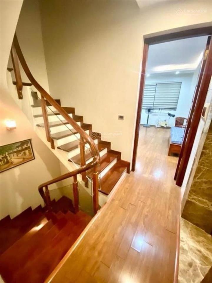 Bán nhà lk 95m2 nguyễn trãi  ngã tư sở. ô tô tránh, dừng đỗ. rất gần phố, an ninh vip, ở rất sướng