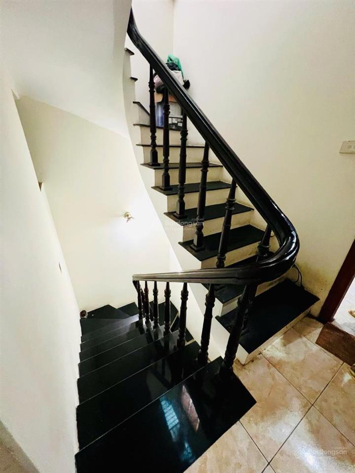 Bán nhà riêng trần điềnlê trọng tấn. 50m², ô tô tránh, vỉa hè rộng, gần hồ, gần phố. ở sướng