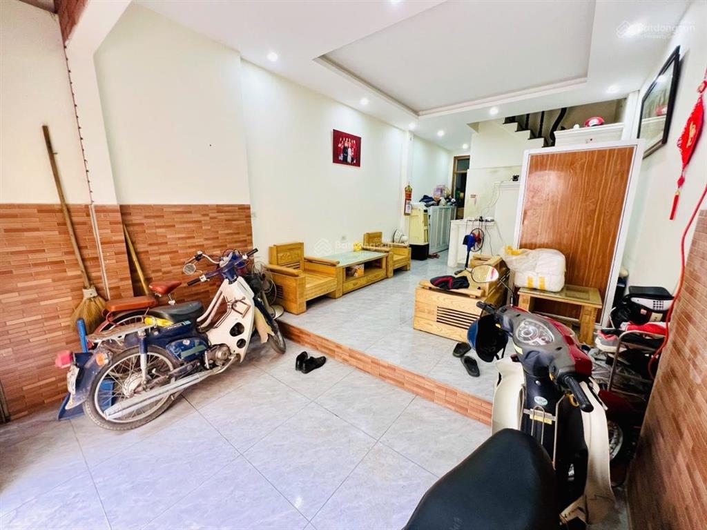 Bán nhà riêng trần điềnlê trọng tấn. 50m², ô tô tránh, vỉa hè rộng, gần hồ, gần phố. ở sướng
