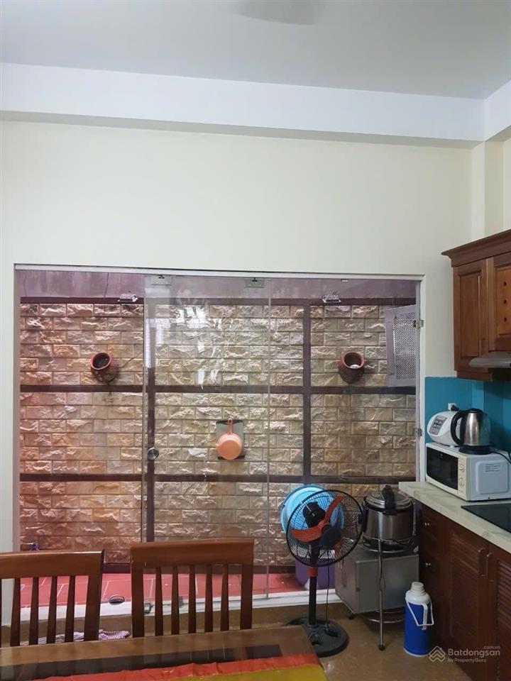 Bán nhà riêng 58m2 đường yên hoà  hạ yên quyết, ngõ thông, 2 thoáng, gần phố. nhiều tiện ích