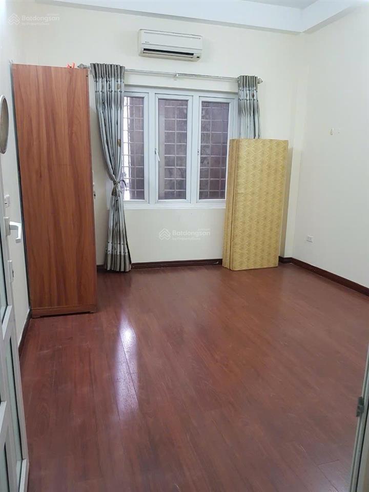 Bán nhà riêng 58m2 đường yên hoà  hạ yên quyết, ngõ thông, 2 thoáng, gần phố. nhiều tiện ích