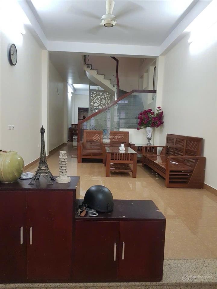 Bán nhà riêng 58m2 đường yên hoà  hạ yên quyết, ngõ thông, 2 thoáng, gần phố. nhiều tiện ích