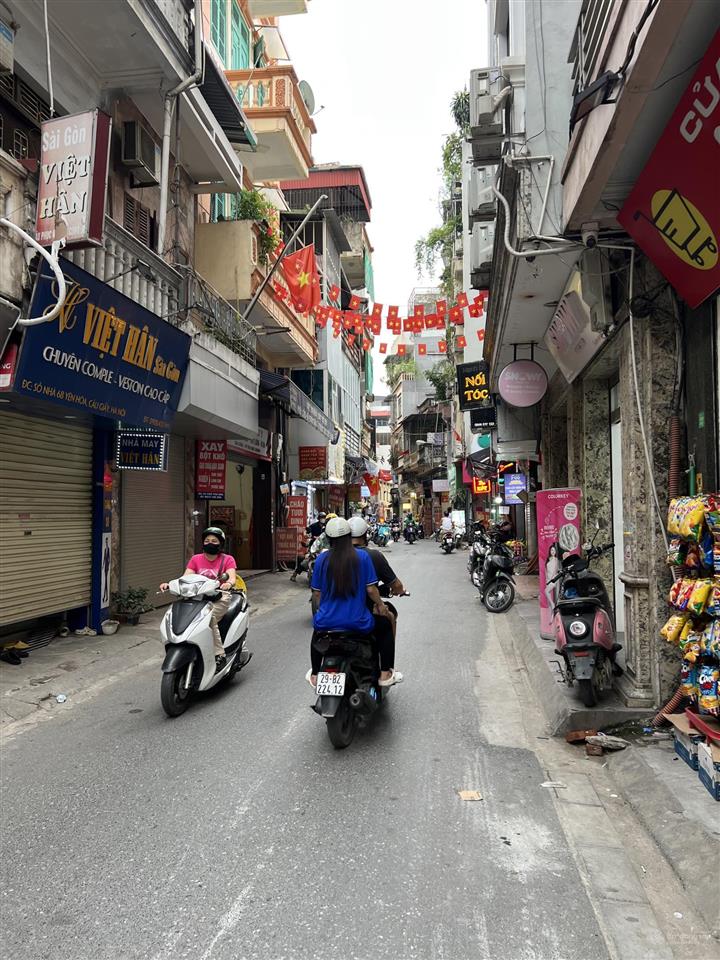 Bán nhà riêng 58m2 đường yên hoà  hạ yên quyết, ngõ thông, 2 thoáng, gần phố. nhiều tiện ích