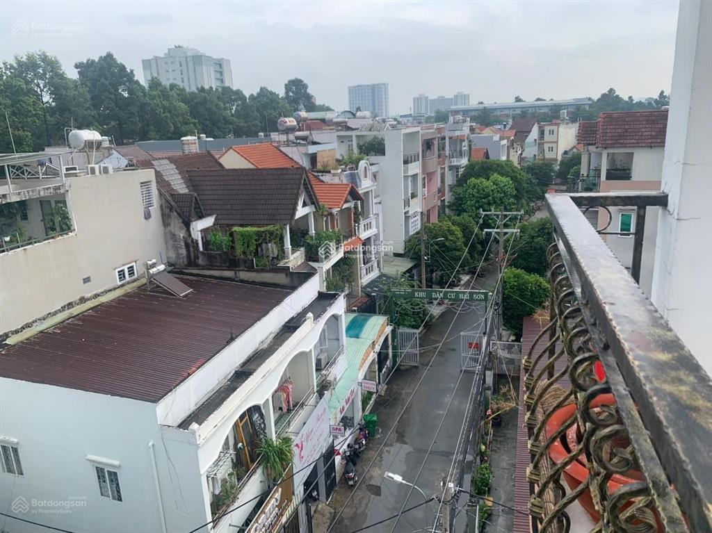 Bán nhanh căn hộ dịch vụ 22 phòng thu nhập 800 triệu diện tích lớn vị trí kim cương thủ đức