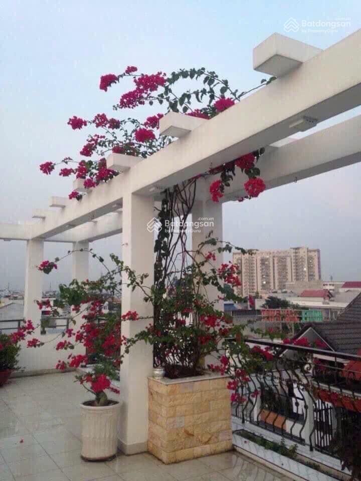 Bán nhanh căn hộ dịch vụ 22 phòng thu nhập 800 triệu diện tích lớn vị trí kim cương thủ đức