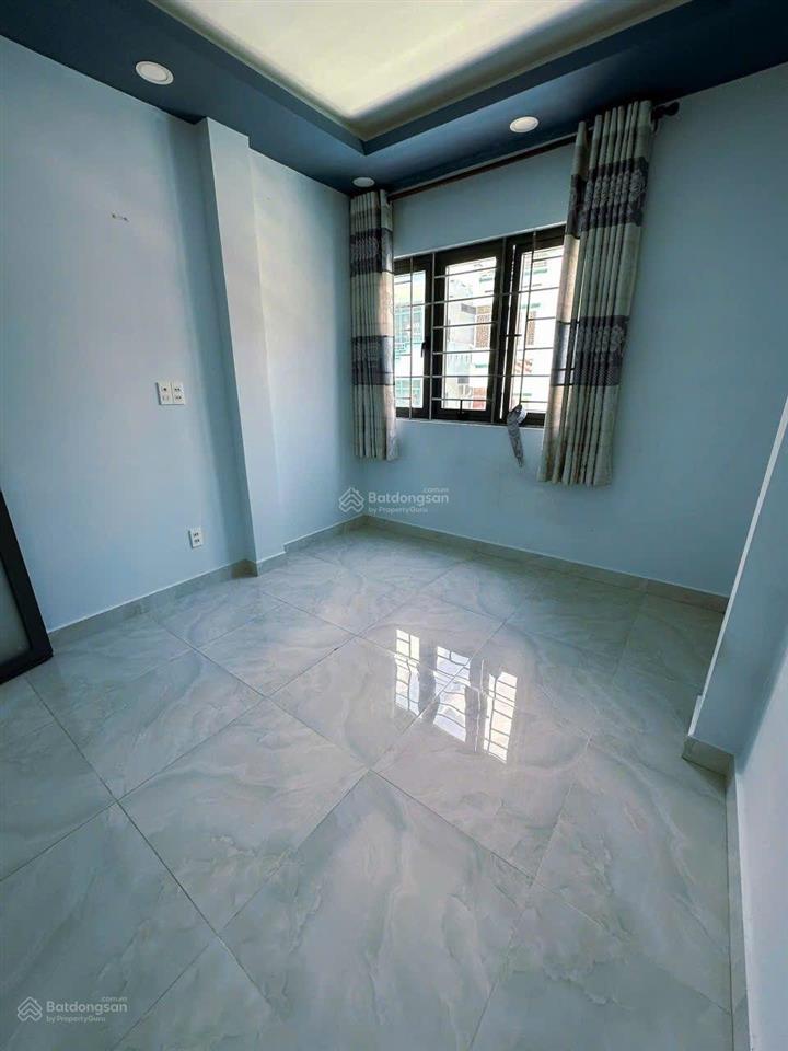 Cho thuê phòng q10. rộng rãi. cửa sổ ban công. mới xây. từ 2tr800