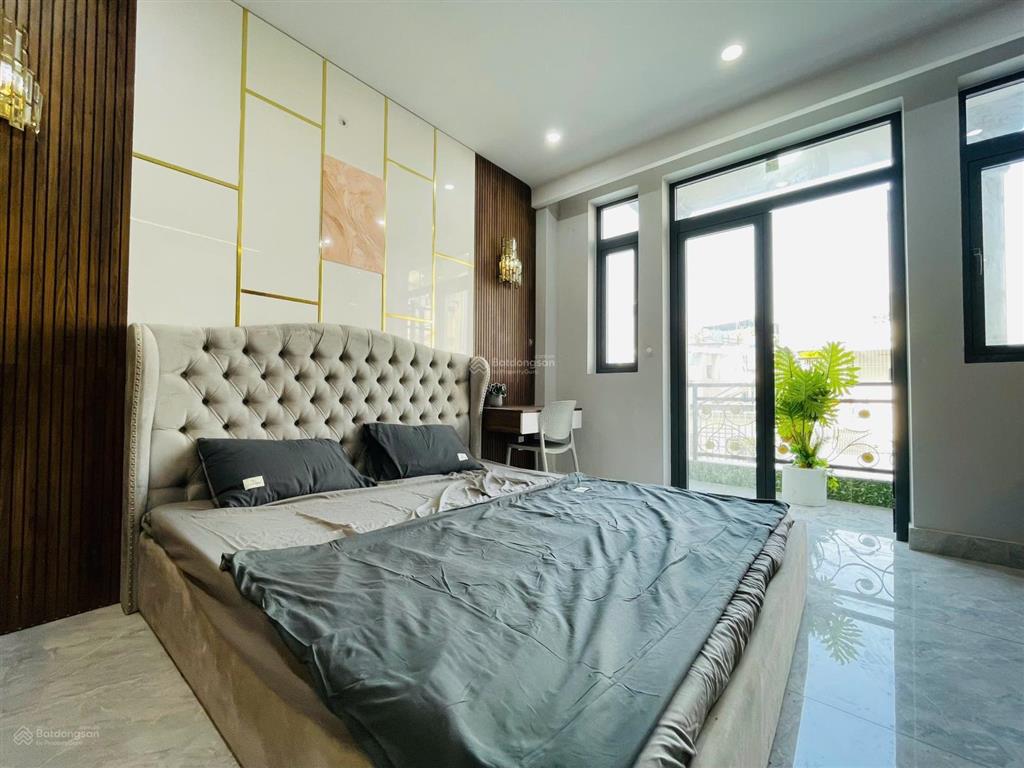 Bán chdv. 5t. 9phòng. full nội thất. trang bị đủ pccc