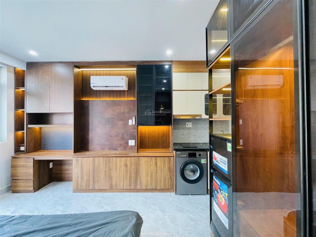 Bán chdv. 5t. 9phòng. full nội thất. trang bị đủ pccc