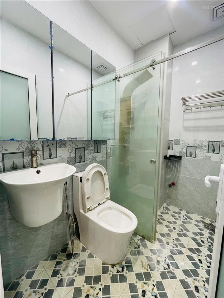 Bán chdv. 5t. 9phòng. full nội thất. trang bị đủ pccc