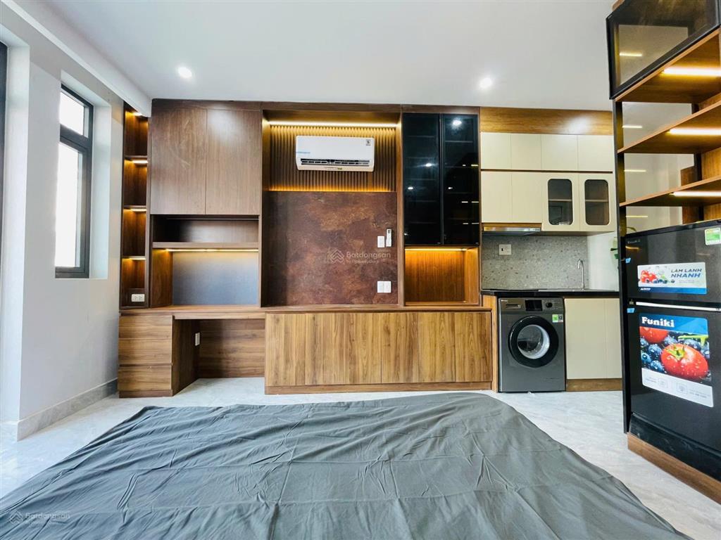 Bán chdv. 5t. 9phòng. full nội thất. trang bị đủ pccc