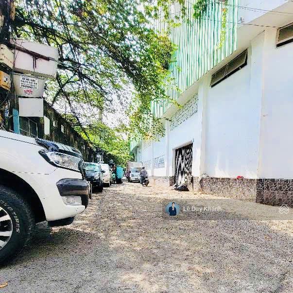 Hàng hiếm ngang 7m  bán đất tặng nhà 2 tầng (7m x 12m)  lô góc 3 mặt hẻm nơ trang long