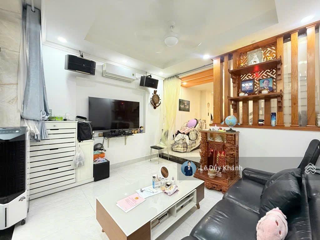Gấp bán 9,9 tỷ giảm về 7,99 tỷ  bán nhanh siêu phẩm nhà 4 tầng (4,6m x 13m)  bùi đình túy