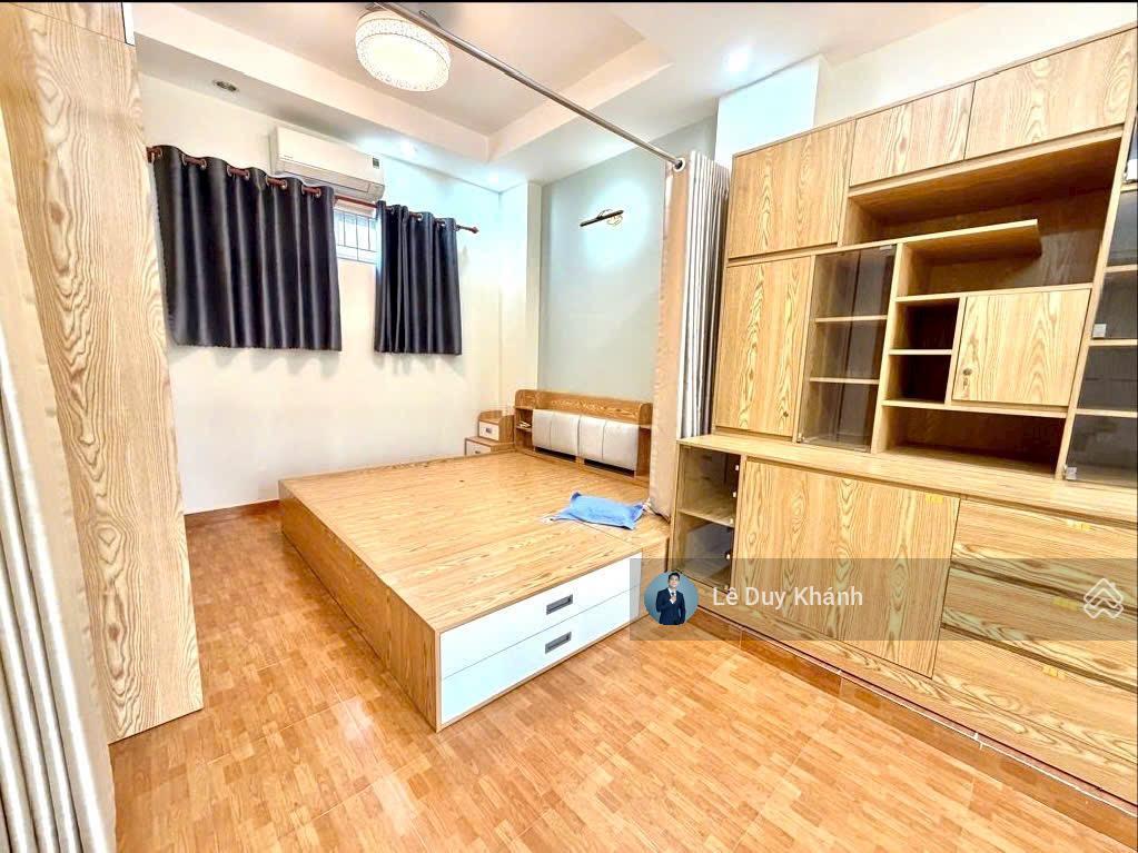 Gấp định cư "14 tỷ giảm về 12.4 tỷ"  bán nhanh nhà 5 tẩng 70m2 (5.6m x 12m)  mặt tiền chu văn an