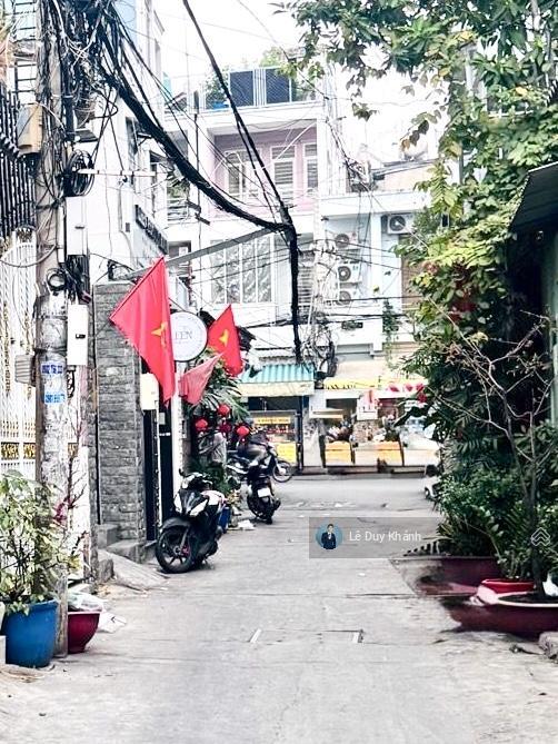 Gấp bán "10 tỷ giảm về 8.5 tỷ" ban nhanh chdv 4 tầng 52m2  dòng tiền 40tr/tháng  ngay đh hutech