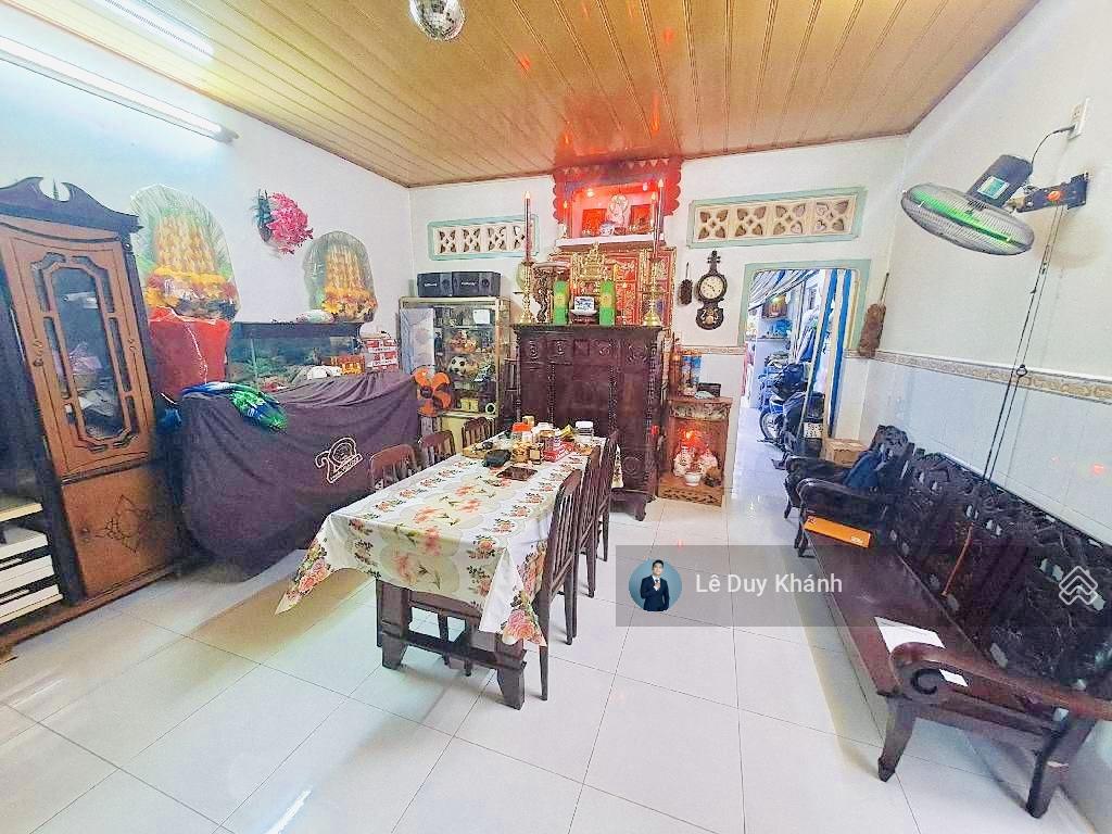 Chính chủ 100 năm bán gấp nhà c4 60m2 (4.5m x 13m)  mặt tiền kinh doanh 30m  xây hầm + 7 tầng