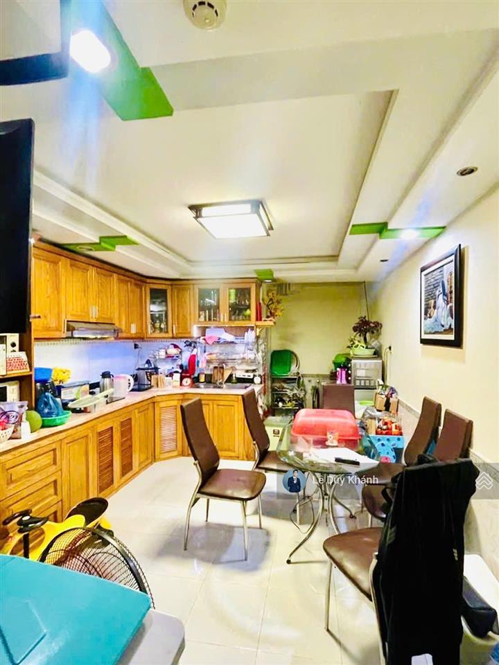 Ngộp 10 tỷ giảm về 8.79 tỷ  bán nhanh nhà 4 tầng 73m2  đường phân lô 8m ngay vincom nguyễn xí